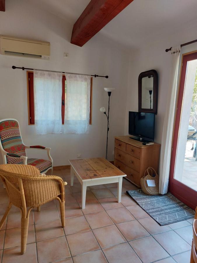 Petite Maison Entre Sanary Et Bandol Exterior photo